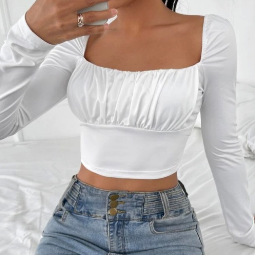 Shein White Ruffled Long Sleeve Crop Top